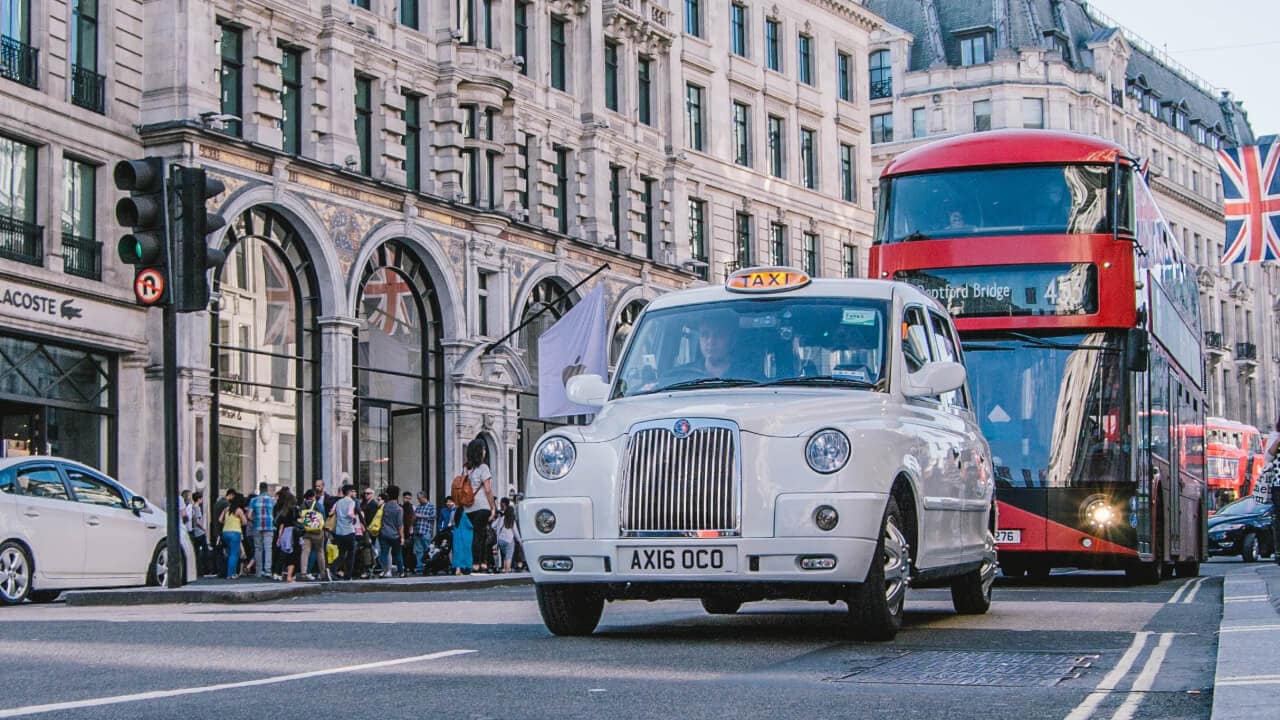 Als Minderjährige alleine London - The Bold Woman