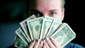 Finanzkolumne - Frauen bessere Anleger - The Bold Woman